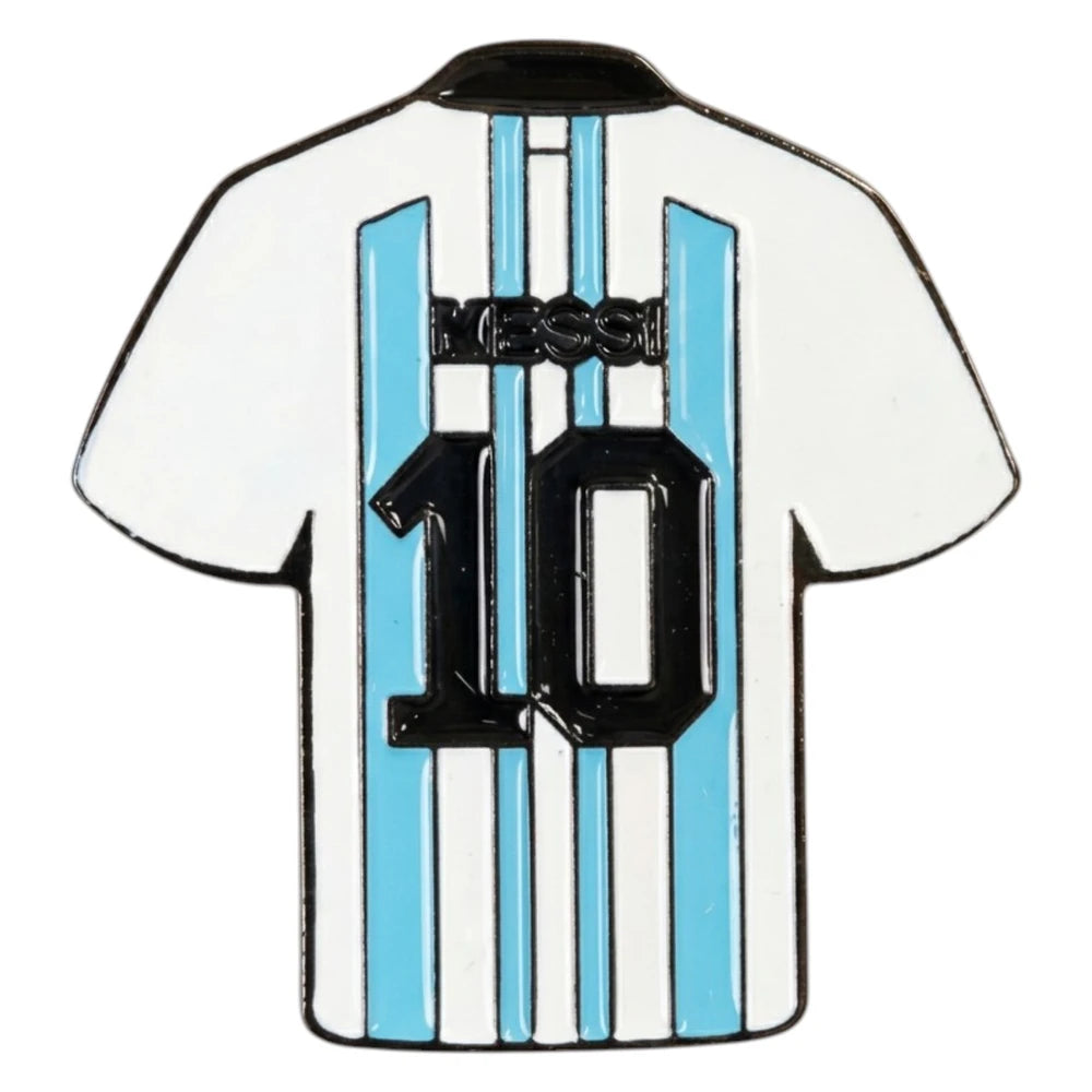 Pin shaped like a striped shirt with number 10 on a white background